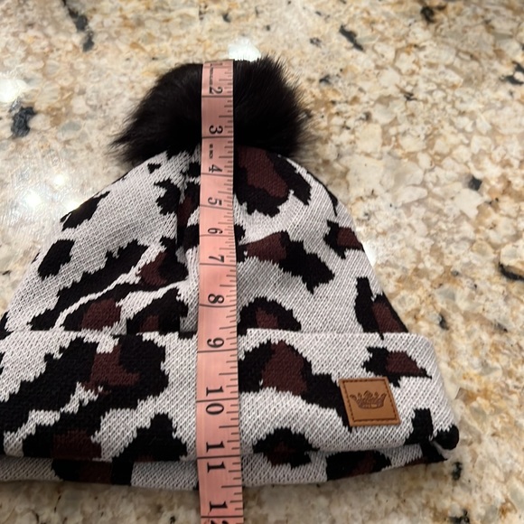 Panache Animal Print lined hat with faux fur Pom Pom - New without Tags - Picture 5 of 6